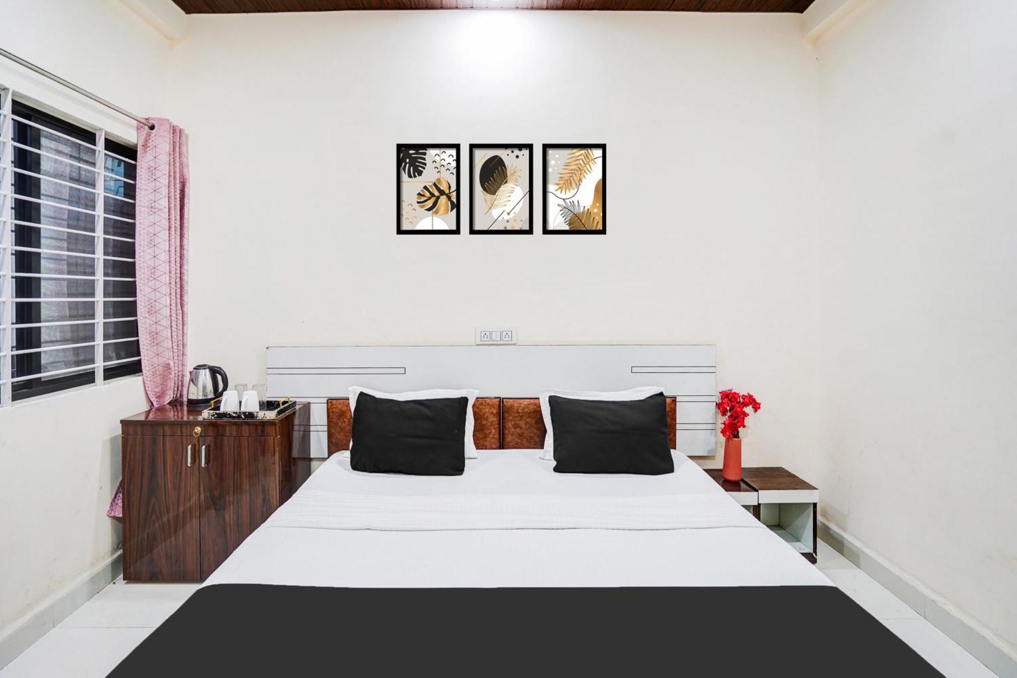 Super Hotel O Brilliant Convention Centre Formerly Madhur Shree Indore Bagian luar foto